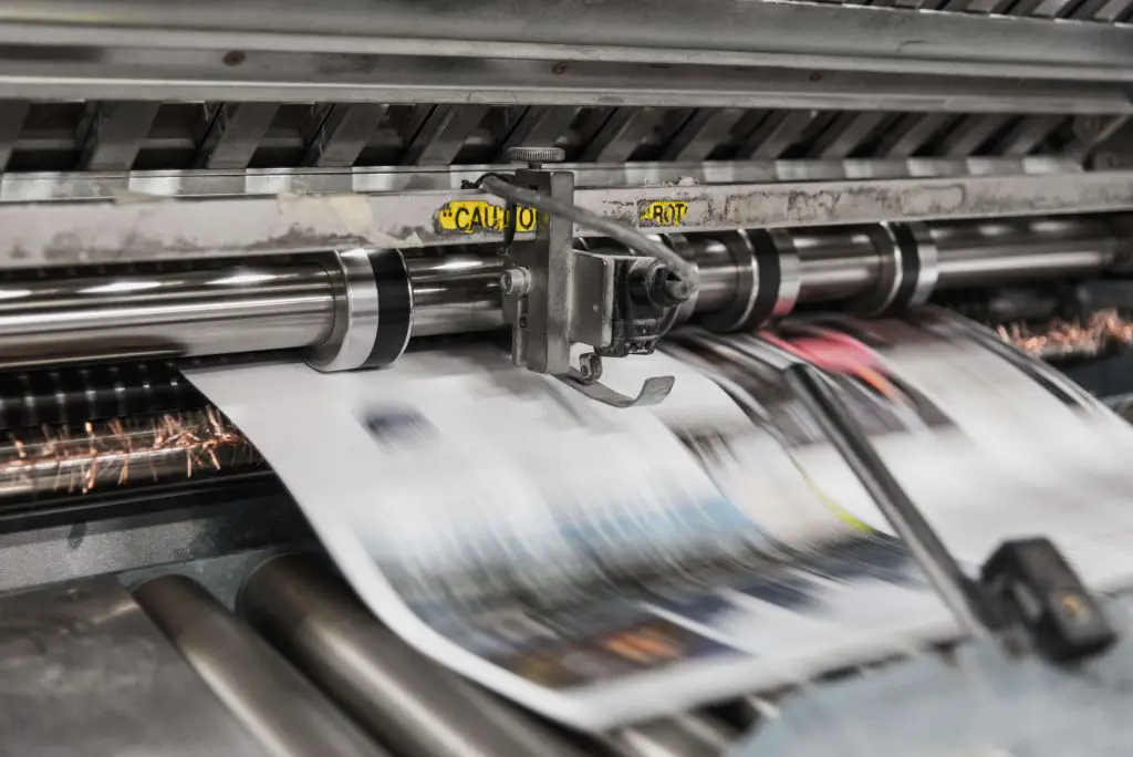 27+ Places Where to Get Free Newspapers Near Me (for Packing, Reading