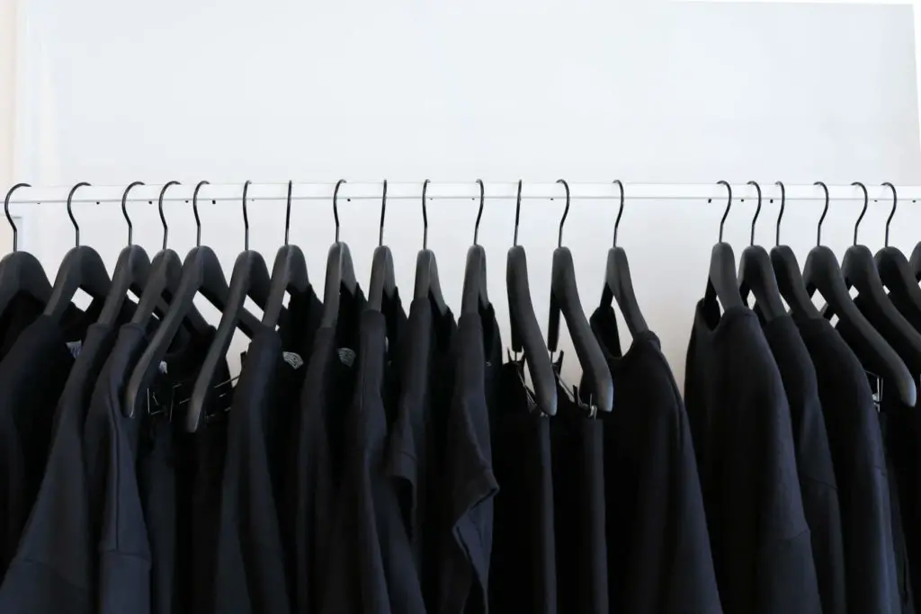 places to sell clothes for cash