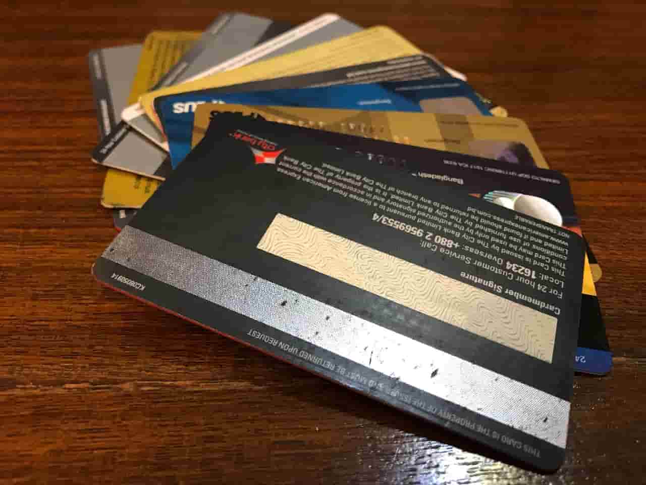 Is It Bad to Have a Lot of Credit Cards with Zero Balance?